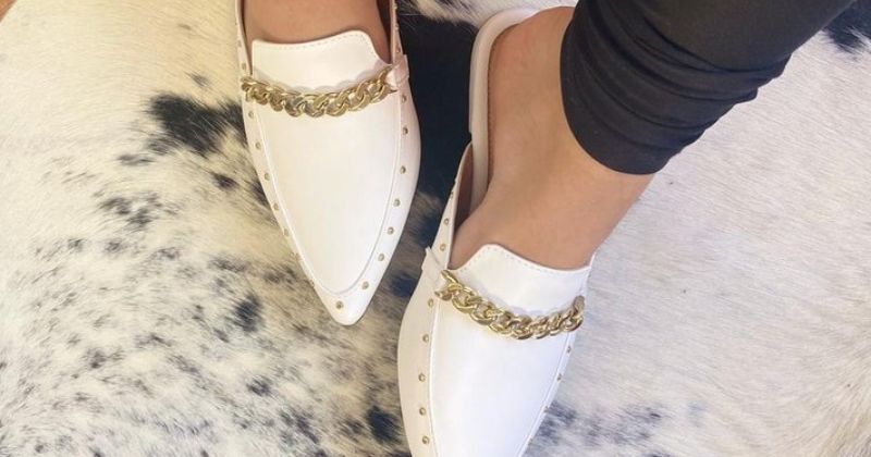 Sapatos Mule: O clássico do século XX que voltou com tudo!