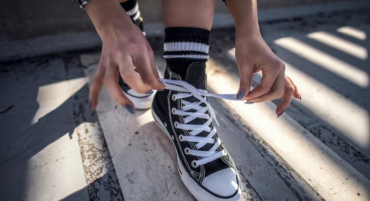 Como combinar roupas com o tênis All Star