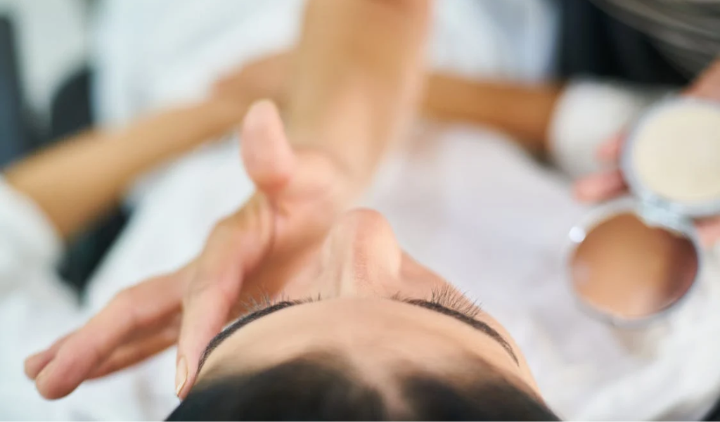 Maquiagem Natural: Descubra a Beleza Autêntica em Cinco Passos Simples