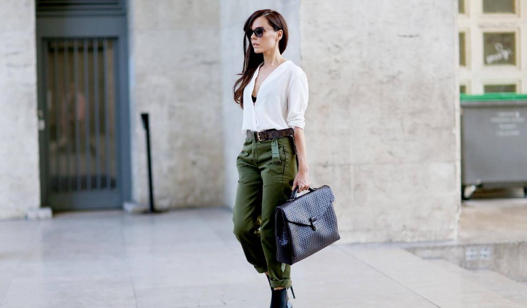 Calça Cargo: Estilo e Versatilidade para Todas as Aventuras!