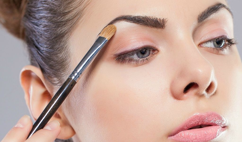 Melhores Produtos de Maquiagem para Pele Oleosa: Guia Completo para um Look Duradouro