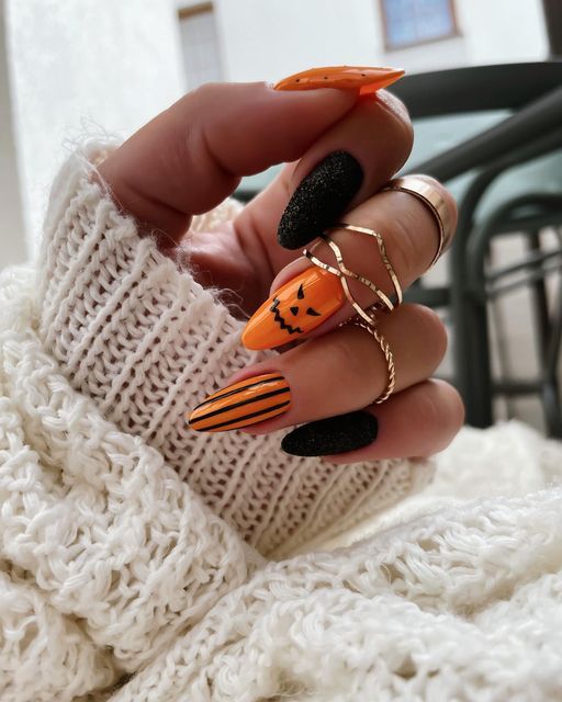 Nail art colorida
