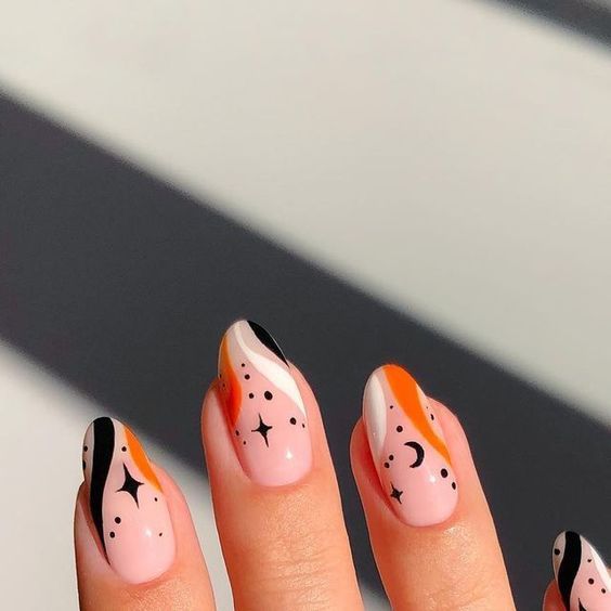 Nail art colorida